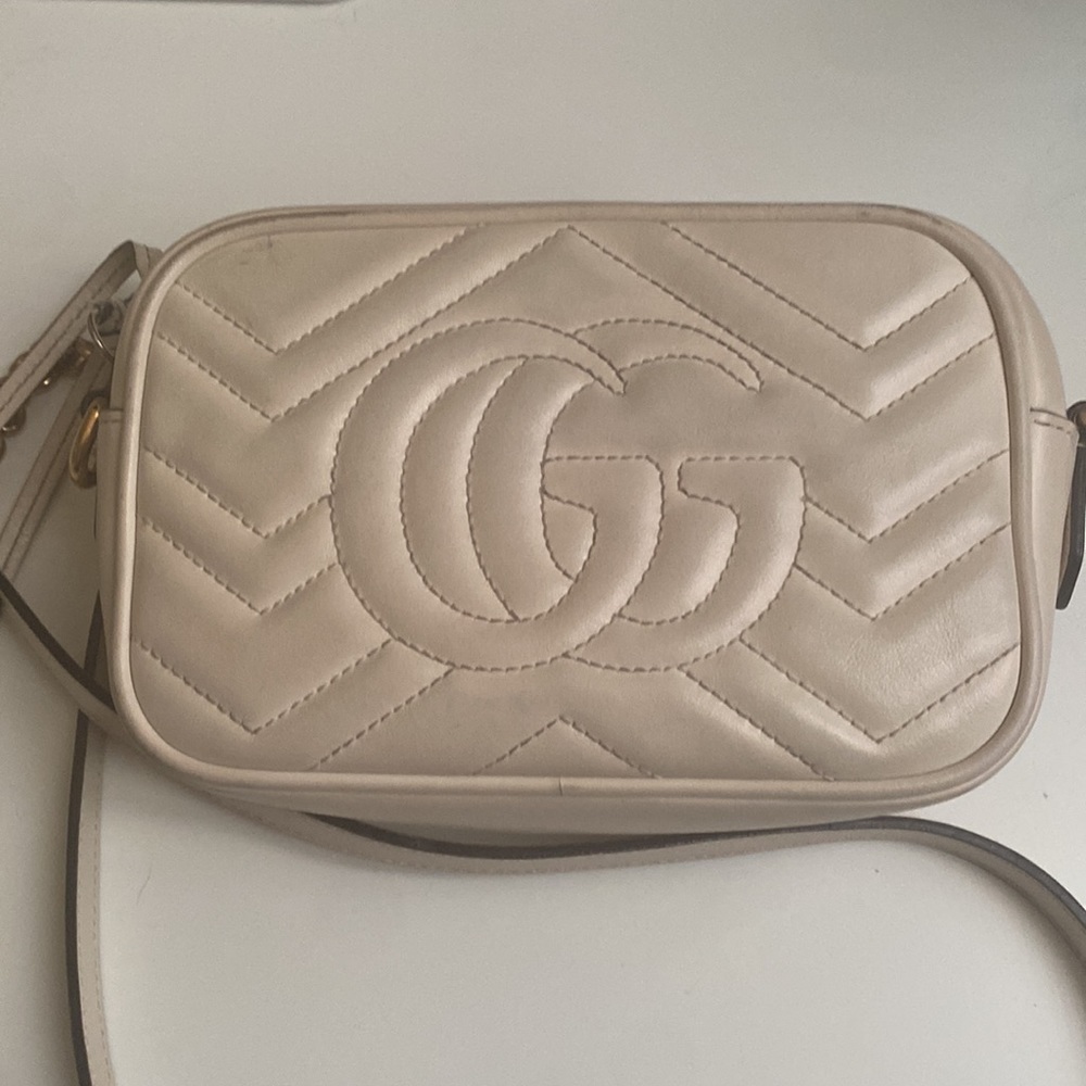Gucci Crossbody - Picture 3 of 8